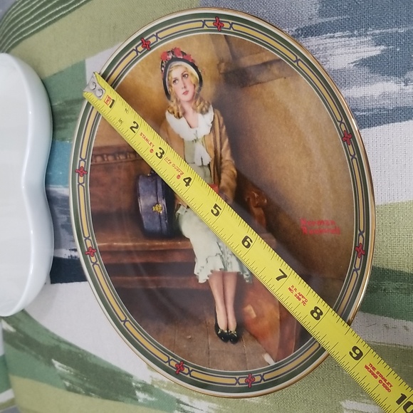 P2a- Knowles Norman Rockwell "A Young Girl's Dream" 1985 LE Collector's Plate - Picture 4 of 9